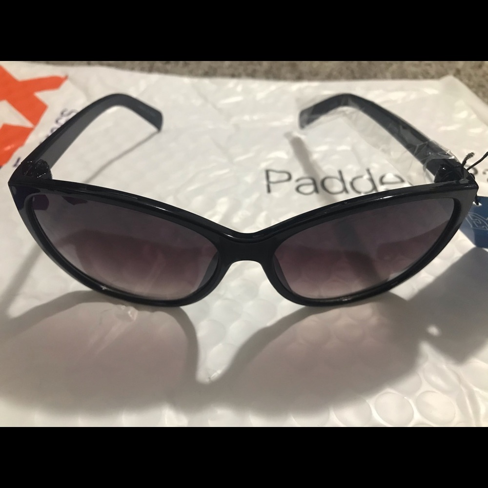 Two Tone black EYEWEAR Shades